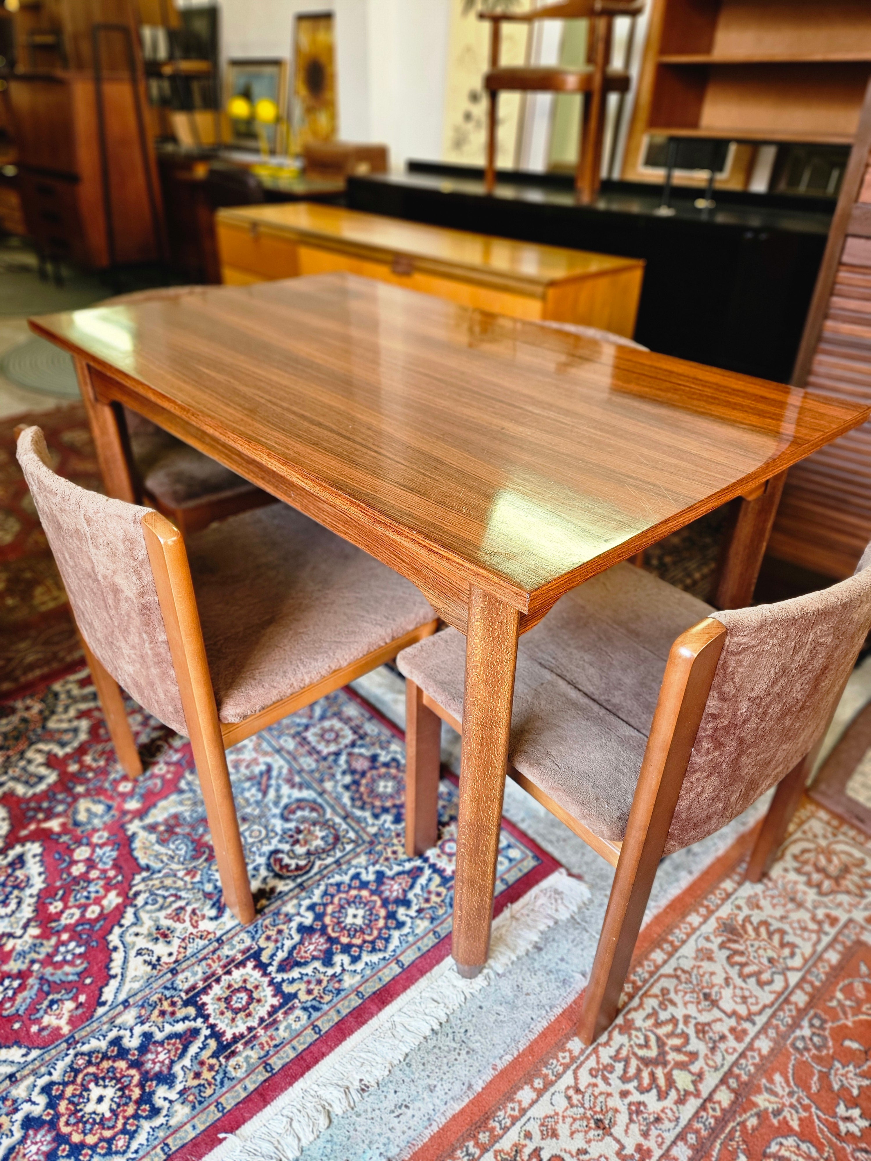 TAVOLO DA PRANZO ANNI 60