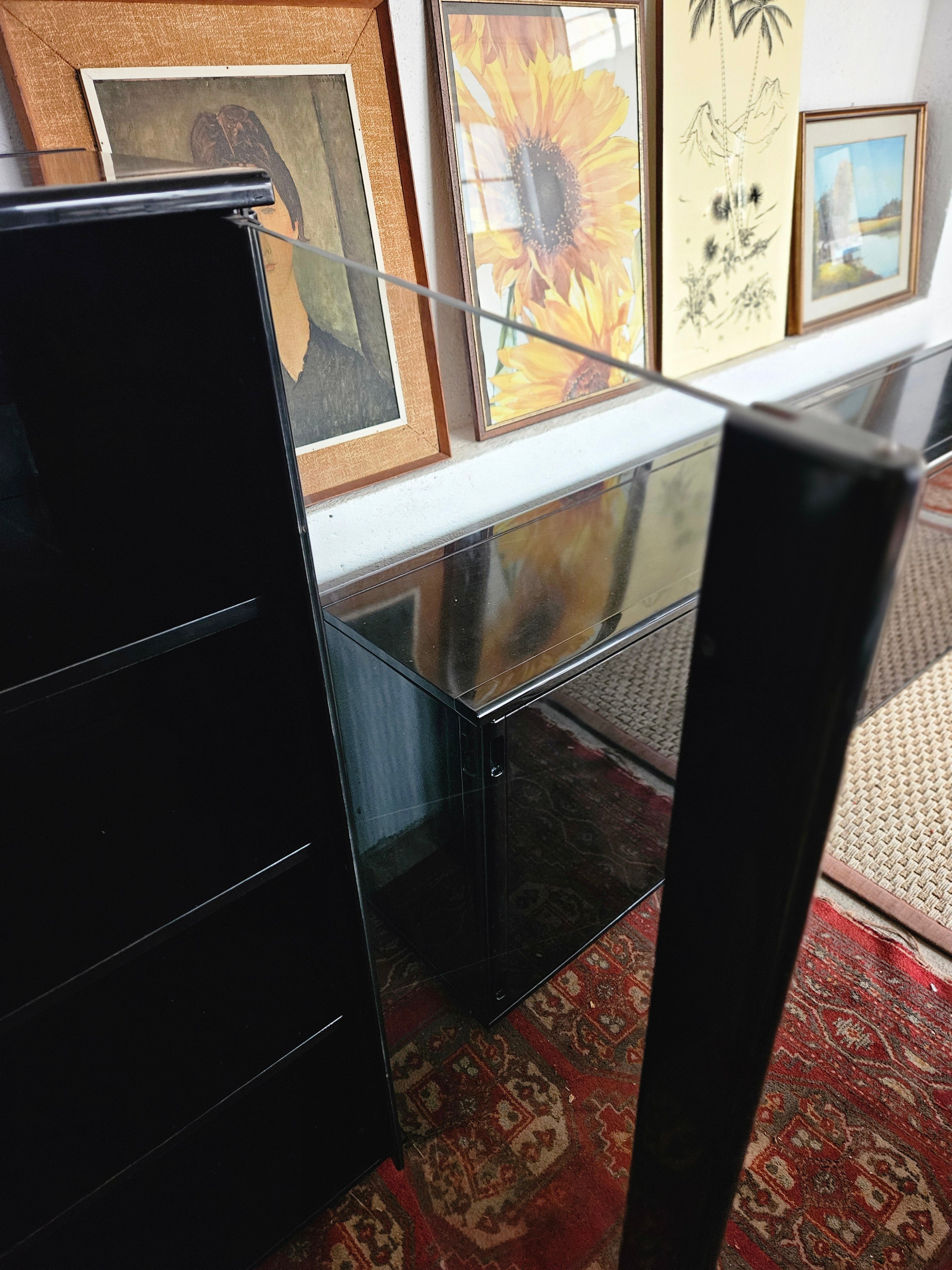 CREDENZA E VETRINA GIANFRANCO FRATTINI PER MOLTENI