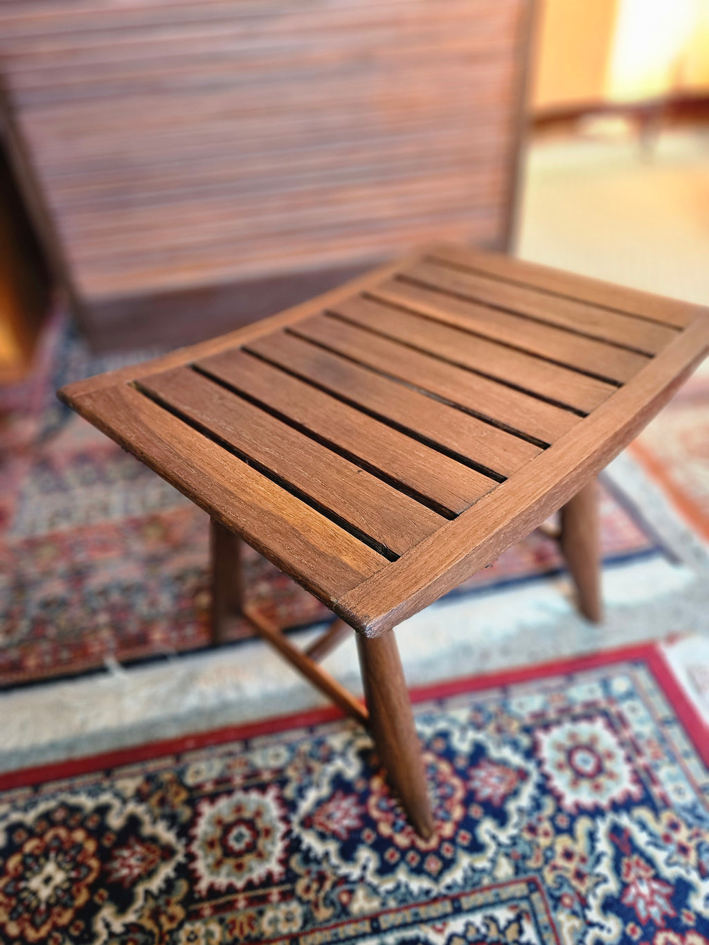 SGABELLO VINTAGE IN STILE DANESE