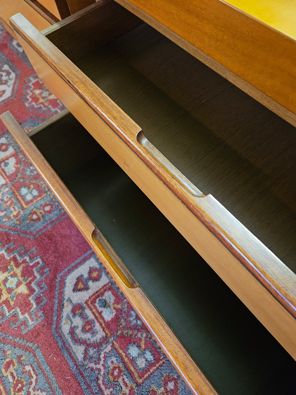 COPPIA DI COMODINI ANNI 70