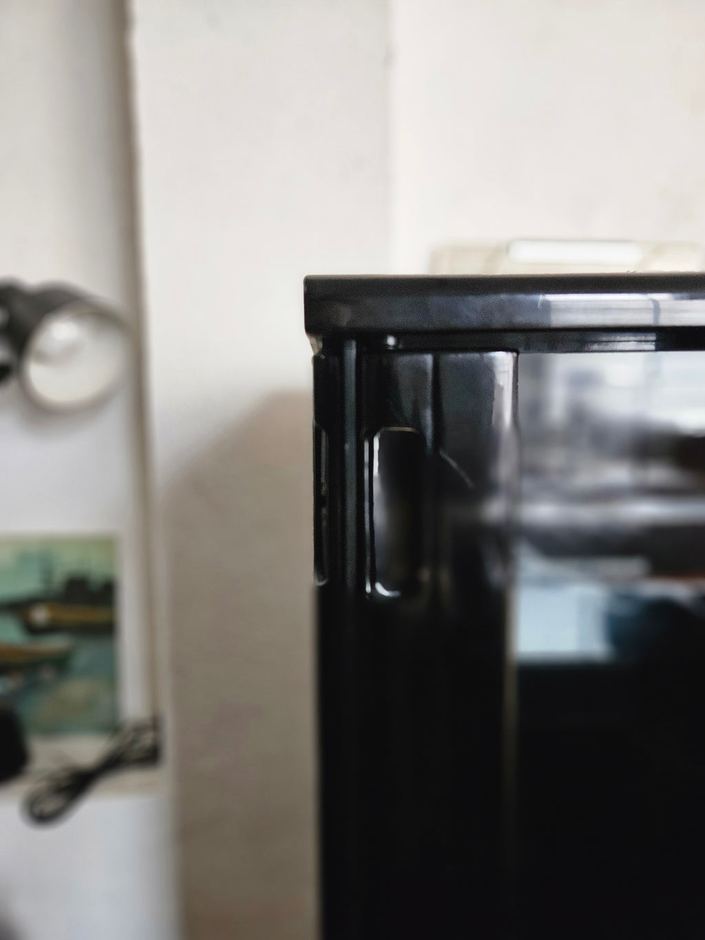 CREDENZA E VETRINA GIANFRANCO FRATTINI PER MOLTENI