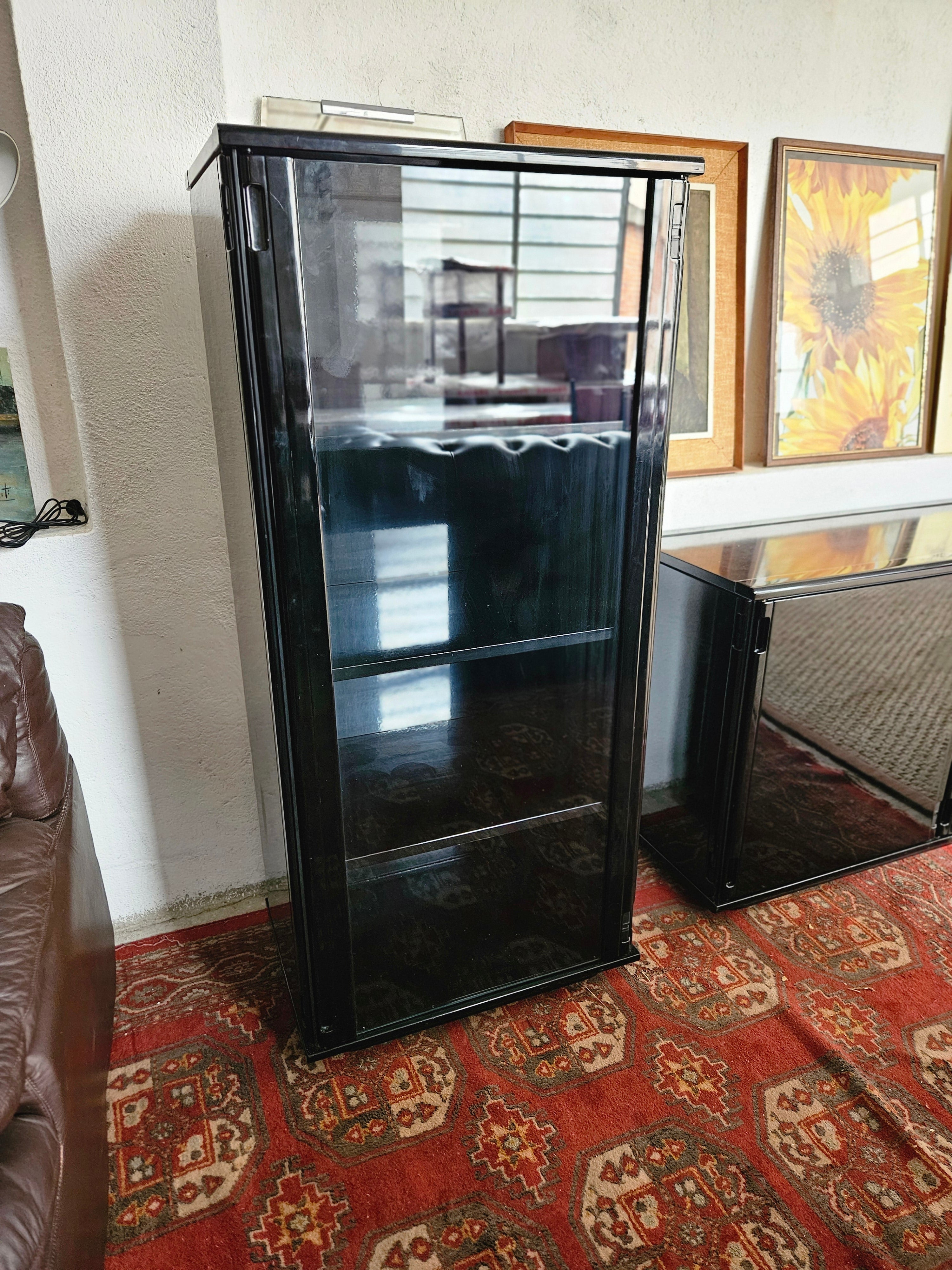 CREDENZA E VETRINA GIANFRANCO FRATTINI PER MOLTENI