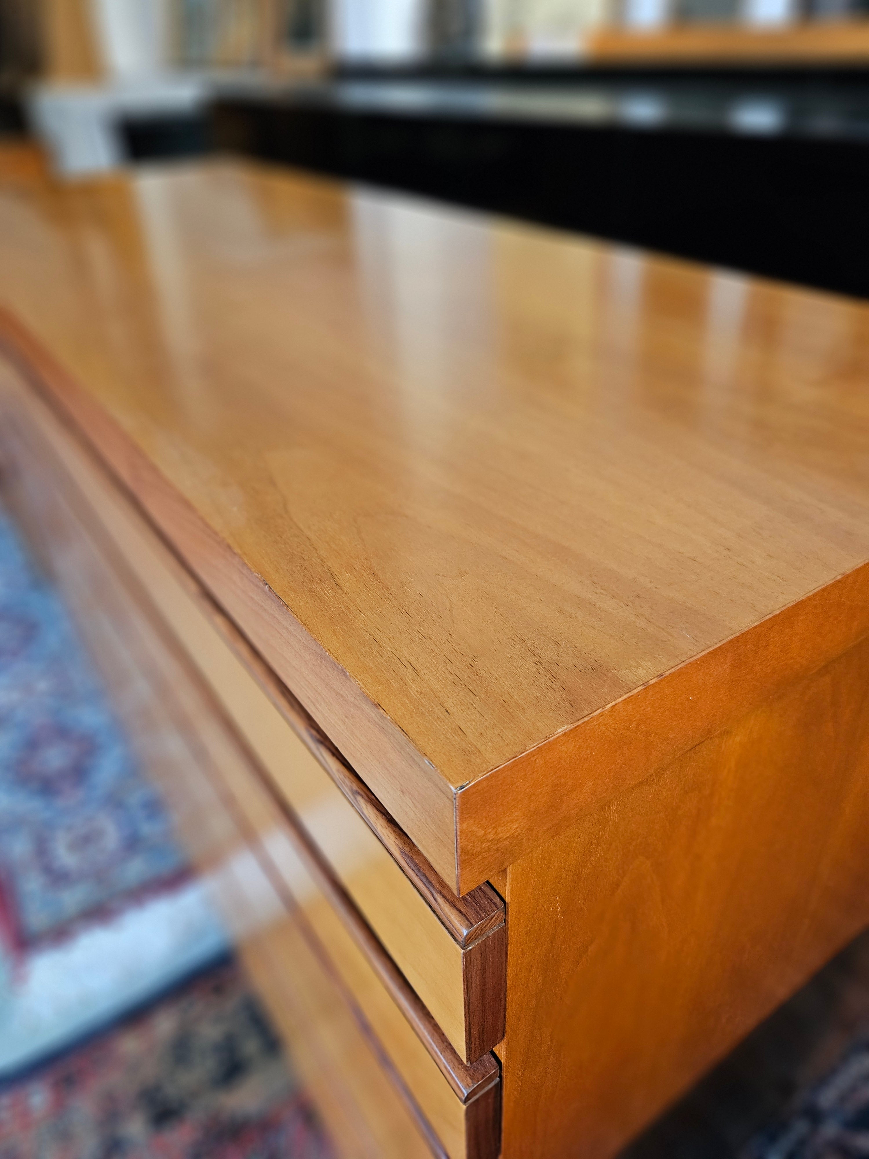 CASSETTIERA, COMODINI E SPECCHIO ANNI 70