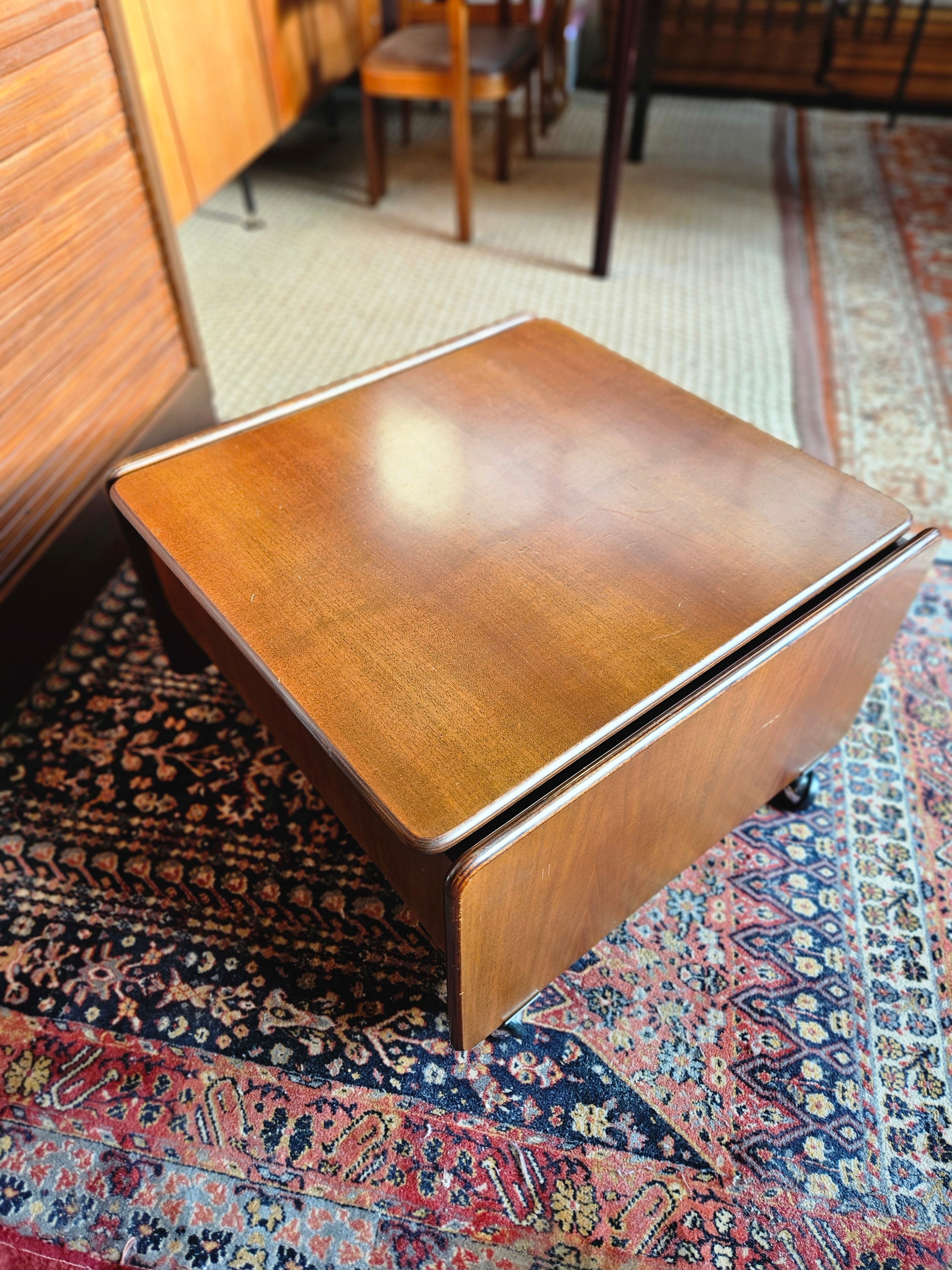 TAVOLINO SPRINGTIME DI MARCO ZANUSO PER ARFLEX