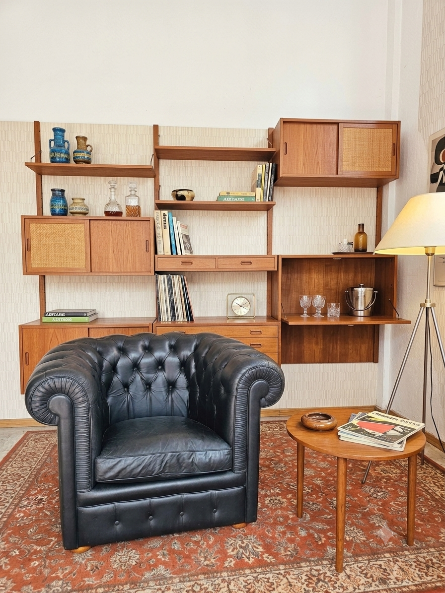 POLTRONA CHESTERFIELD ANNI 70 IN PELLE