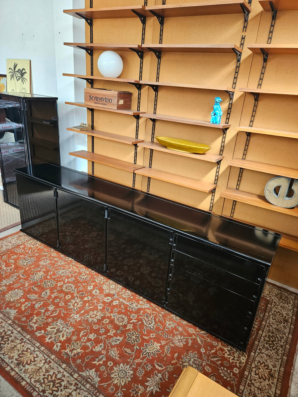 CREDENZA E VETRINA GIANFRANCO FRATTINI PER MOLTENI